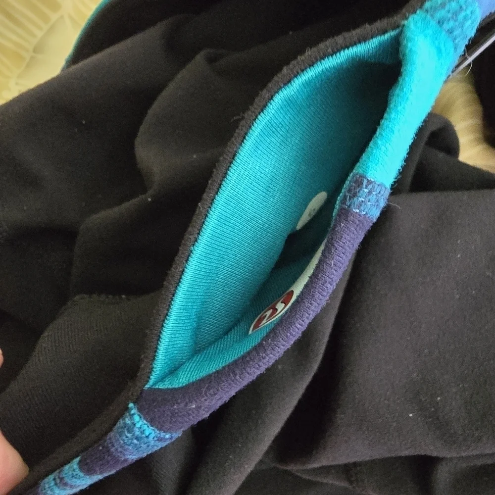 Lululemon Womens Black Cropped Wider Leg Yoga Pants Colorful Waistband Size 6
